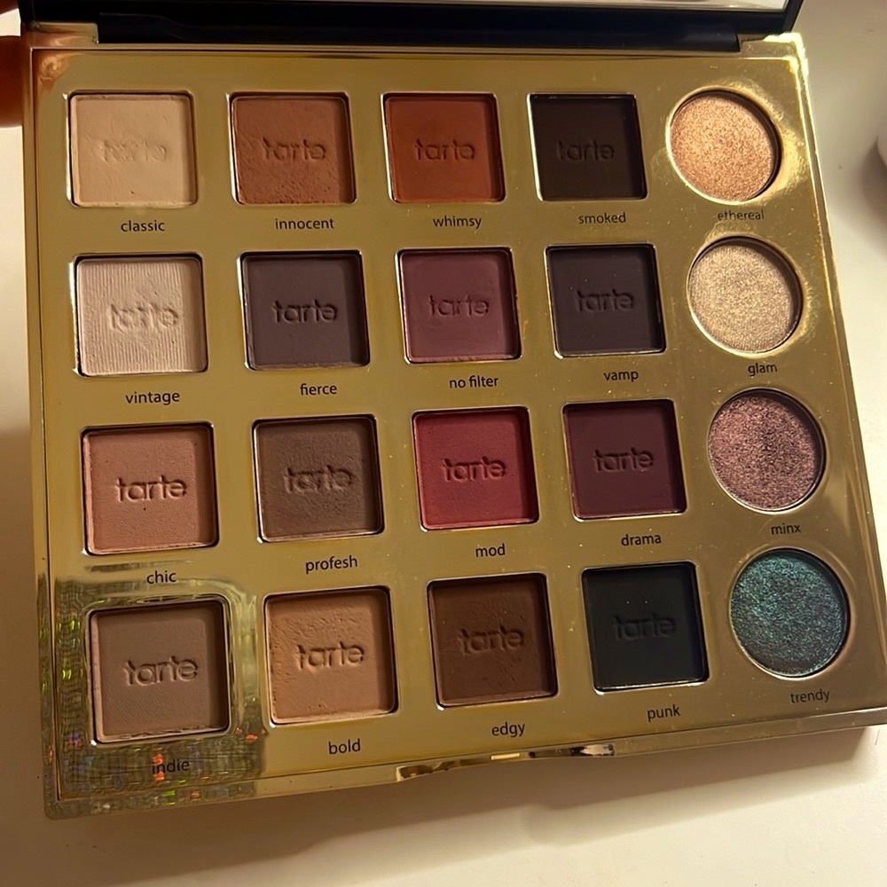Tarte Cosmetics Tarteist Pro Amazonian Clay matte eyeshadow palette